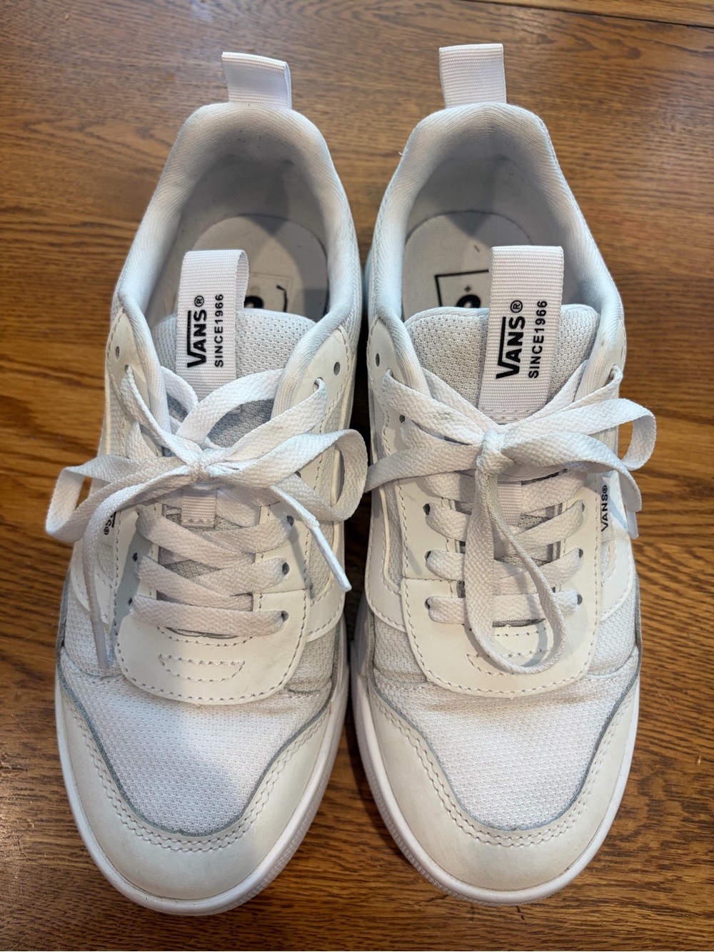 Vans Ultrarange Sneakers- Womens size 7